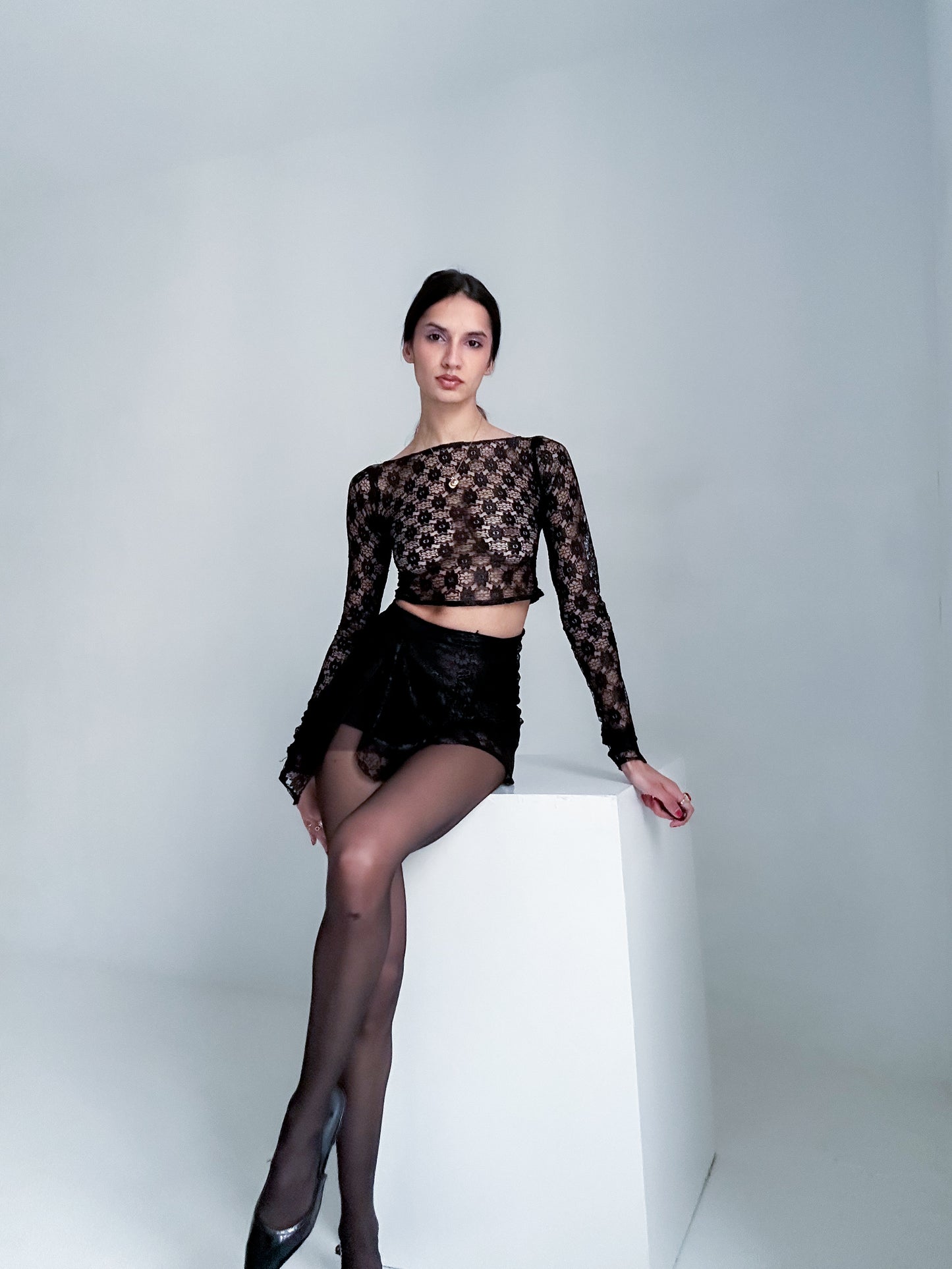 Jupette en dentelle noir